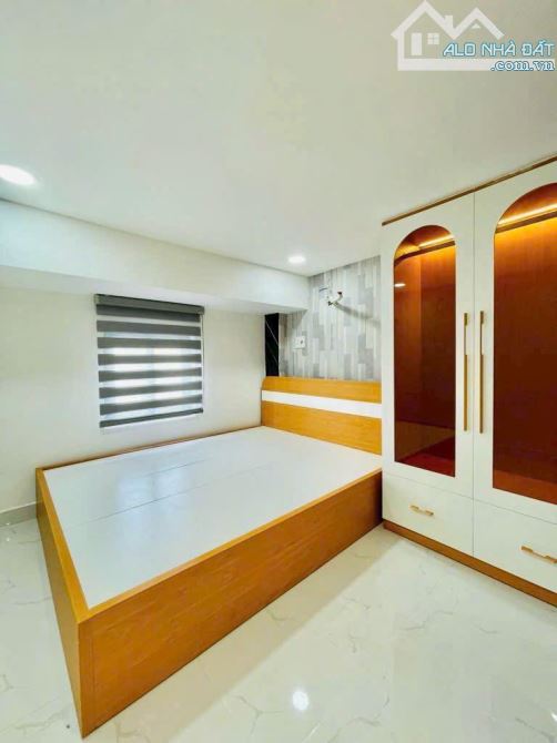 NHÀ ĐẸP GẦN LŨY BÁN BÍCH - TÂN PHÚ - 64M2(4x16) - 4 TẦNG - 6PN - HẺM XE HƠI TRÁNH - 2
