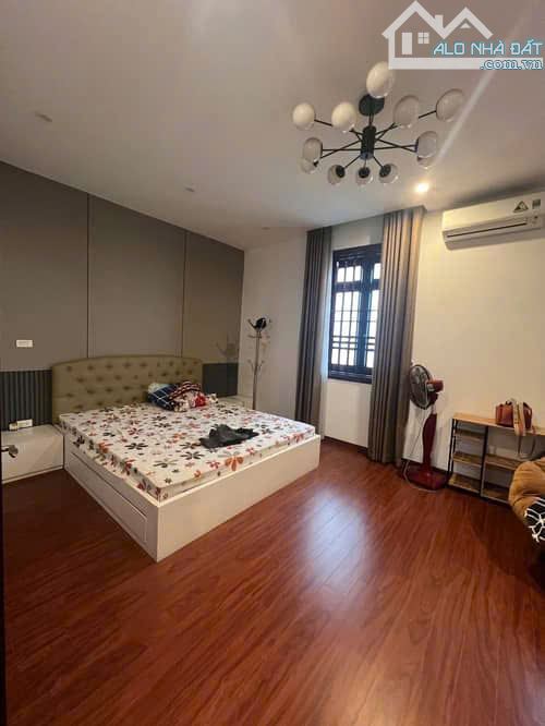 NHÀ VƯỜN ĐẸP KĐT MỚI VIỆT HƯNG, Q.LONG BIÊN, VỊ TRÍ ĐẮC ĐỊA, GẦN HỒ, 122m2x4T, GIÁ 46.6 TỶ - 2
