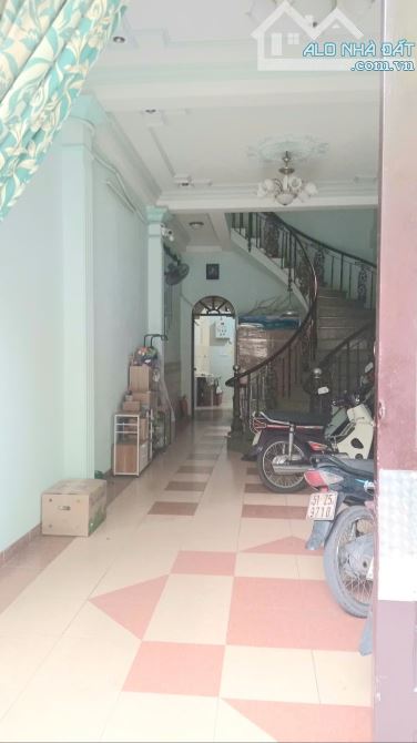 Sát MT Bạch Đằng - HXT tránh -95m2 -4x24m -4 tầng - khu an ninh- DT 24 - 2