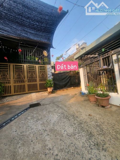 Nhỉnh 10tr/m2 thổ, 122m2 không QH,hẻm xe hơi Liên Huyện, Tân Bình, Dĩ An - 2