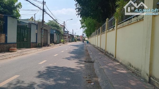 Đất thổ 240m2, ngang 8m, đường xe tải, ngay Vành Đai 2, GPXD 6 tầng, 13,5 tỷ - 2