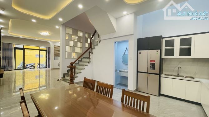 Bán gấp nhà 4 tầng ngang 5.4x15m tại Cách Mạng Tháng 8 Quận 3 - 2