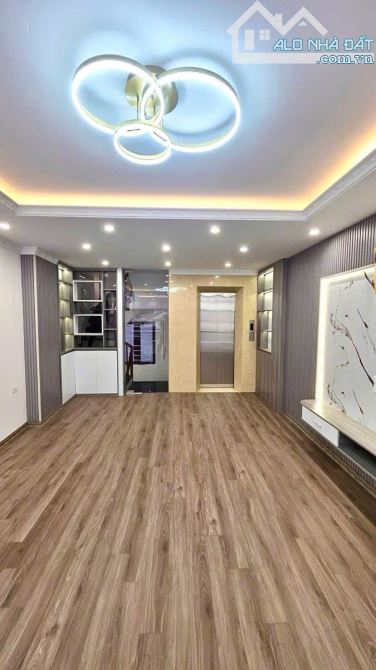 BÁN NHÀ PHÂN LÔ PHỐ TÂN MAI – 56M² – 8 TẦNG – MT 4.2M – GARA Ô TÔ – KINH DOANH – 19 TỶ - 3