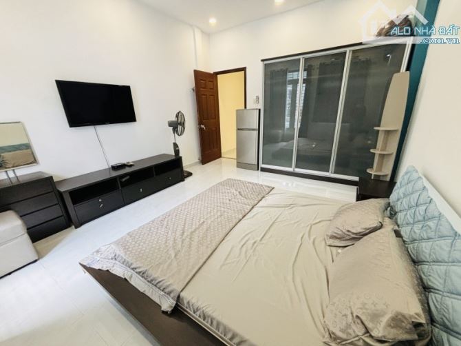 BÁN NHÀ PHAN VĂN TRỊ - 65M2 - HXH NHỎ TỚI NHÀ - 4 TẦN - 4PN GIÁ 5.5 TỶ - 3