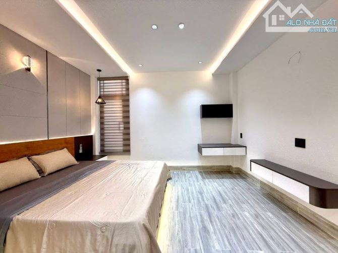 HIẾM !! Cách mặt tiền Võ Thị Nhờ chỉ 10m, ngay Vincom Trần Trọng Cung, hẻm oto, 5 Tầng, Q7 - 3