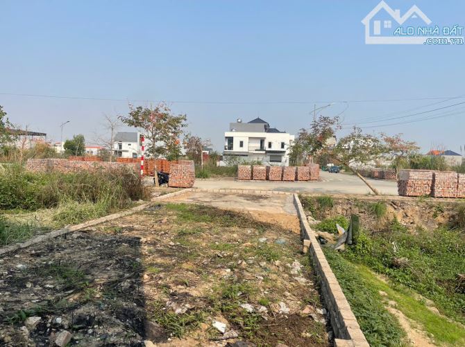 Bán lô đất ngang 5m ăn vào tuyến đường bao 15m của TDC Áp Tràn, Thuỷ Nguyên nhô 3 tỷ - 3
