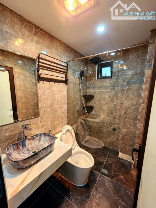 Hàng hót Thanh Nhàn - 40m x 6T - thang máy - 30 bước chân ra phố - nhà mới - dân trí cao - 3