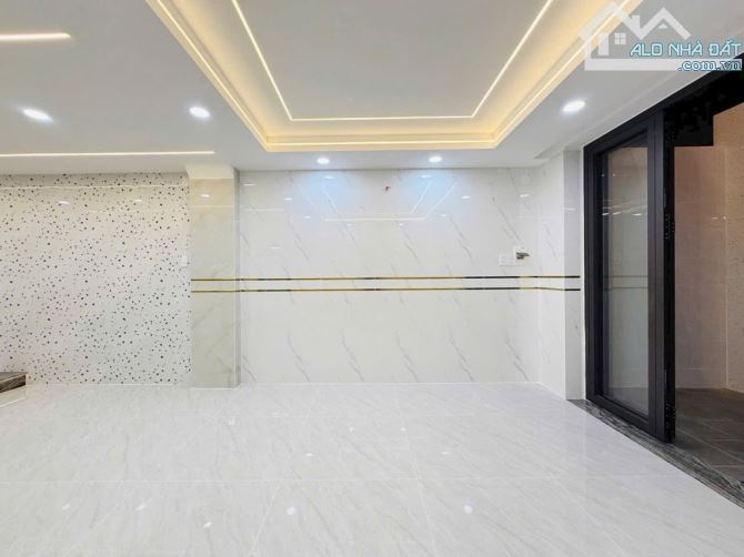 52M2, NHÀ PHỐ  HIỆN ĐẠI - 5 TẦNG, FULL NỘI THẤT - HẺM XE HƠI NGỦ TRONG NHÀ, GIÁ 7.4 - 3