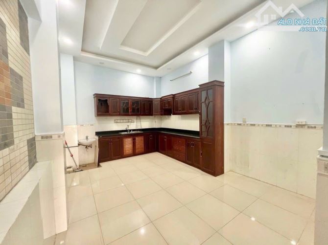 Nhỉnh 5 tỷ - bán nhà khu Tên Lửa, đường số 29 - 2 tầng - 84m2 - 4x21 - Hẻm xe hơi - 4