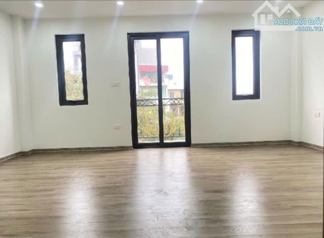 View Công Viên/ 16 tỷ/ 7 Tầng/ 40 m2/ 5.4 Mt/ Tái Định Cư/Cổ Linh - 4