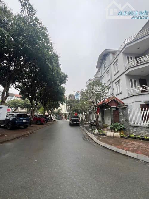 NHÀ VƯỜN ĐẸP KĐT MỚI VIỆT HƯNG, Q.LONG BIÊN, VỊ TRÍ ĐẮC ĐỊA, GẦN HỒ, 122m2x4T, GIÁ 46.6 TỶ - 4