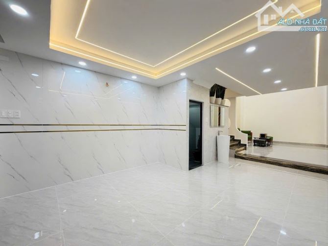 52M2, NHÀ PHỐ  HIỆN ĐẠI - 5 TẦNG, FULL NỘI THẤT - HẺM XE HƠI NGỦ TRONG NHÀ, GIÁ 7.4 - 5