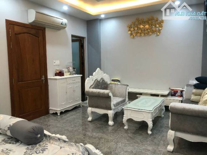 BÁN NHÀ HẺM HUỲNH TẤN PHÁT - BÌNH THUẬN - XE HƠI 3 CHIẾC - NGANG 6.2M - CHỈ HƠN 10 TỶ - 7