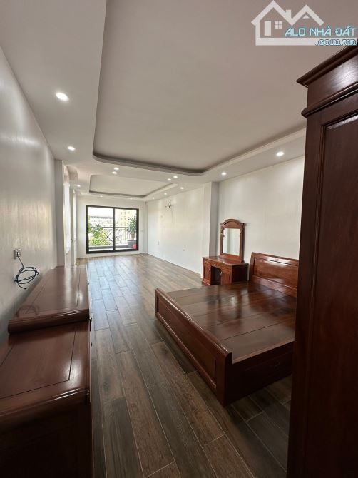 Thanh Nhàn, Đẹp nhất phố, Hè rộng, 8 tầng TM, 2 thoáng, KD đỉnh.110m2, 37.5 tỷ. - 8