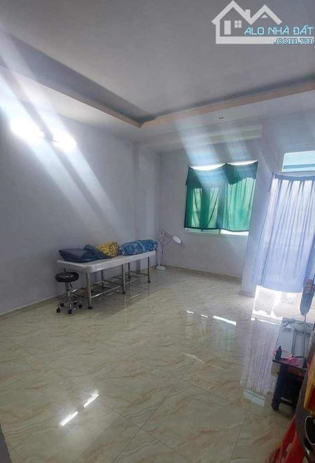 Bình Tân, gần mặt tiền Hồ ngọc lãm, ngang 6m, Nhà 4tầng 112m2,ô tô thông, giá rẻ,