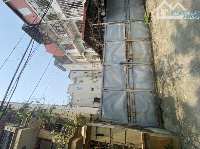 BÁN ĐẤT NGỌC LÂM- Hiếm -80m2- MT 5M- oto vào đất chỉ 11,5 tỷ TL