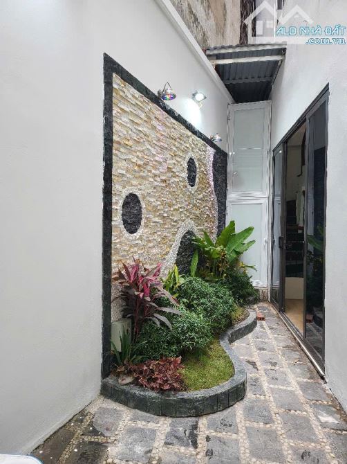 BÁN NHÀ HOÀNG MAI, NGÕ THÔNG, Ở LUÔN, DT RỘNG 73M2 GIÁ CHỈ 8,5 TỶ
