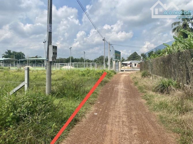 ✨ 1.000M2 (Ngang 8M nở hậu 33M, 50m2 ONT) View núi trực diện, sát sân bóng mới xây - 719TR