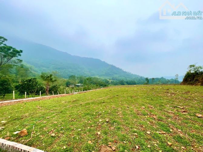 Cần bán 963m2, ont 100m, sổ HN tại Thạch Thất - Hoà Lạc. View núi, gần suối. Giá 5,8tr/m