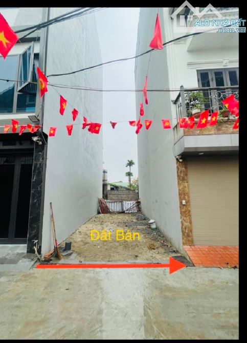 4.6 Tỷ/40 M2/3.8Mt/ Bát Khối .Đông Dư. Ô tô