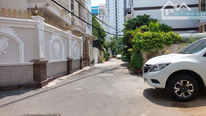 Siêu phẩm Biệt thự lô góc, 7x12, 3 tầng, liền kề Phú Mỹ Hưng Q7, nhỉnh 11 tỷ - 7