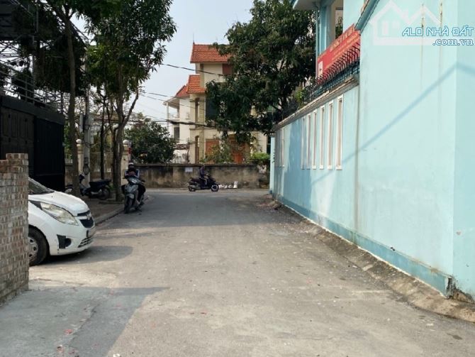 4.85 Tỷ/ 40 M2/ 3.5 Mt/ Ô tô Chánh/ Đông Dư