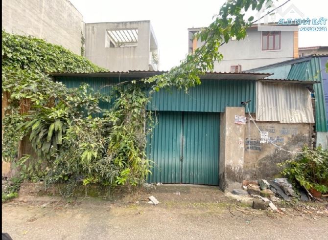 5.9 tỷ/56 M2/8 Mt/ Bát khối. Đông Dư. Ô tô thông