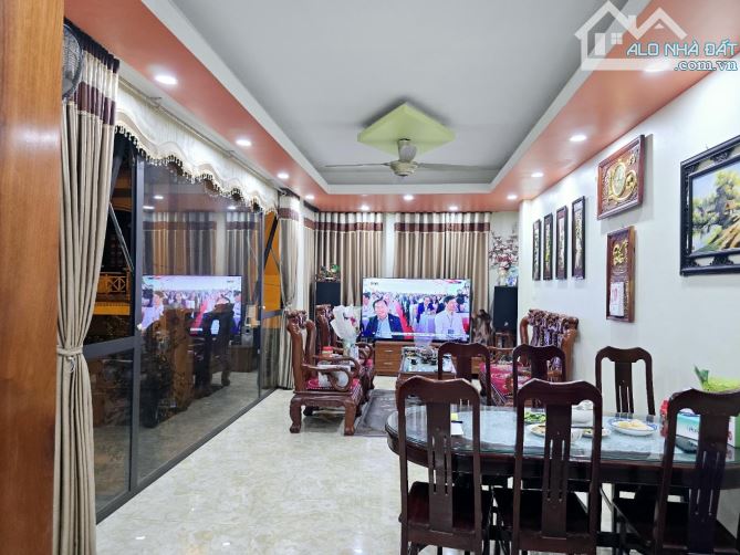 Bán nhà Tư Đình,Long Biên-9.59tỷ,34m2-cực phẩm-siêu hiếm-phân lô vỉa hè-ô tô tránh-lô góc - 1