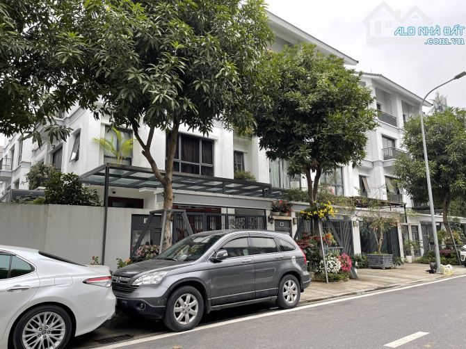 Bán biệt thự song lập ĐẲNG CẤP GAMUDA, NỘI THẤT nhập khẩu, 189m2, mặt tiền rộng, 49 tỷ - 1
