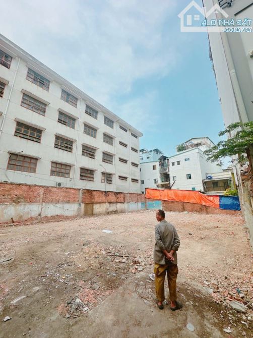 Cần bán lô đất HXH đường Phan Văn Trị, Quận Bình Thạnh - Công nhận 337m2. Cách mặt tiền ch - 1