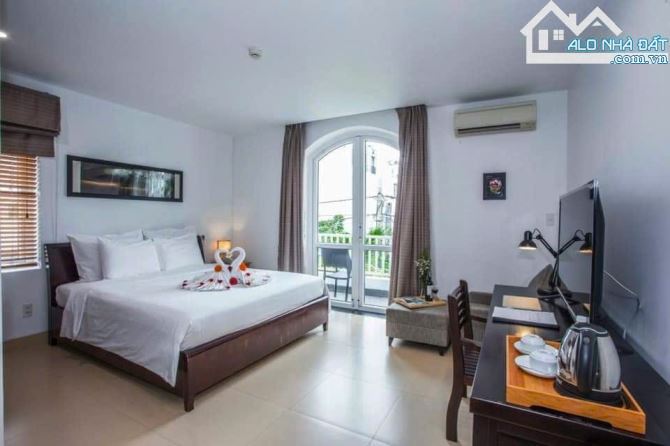 Cho thuê biệt thự Hồ Bơi 12 phòng sát Hồ Nghinh, full nội thất, đi bộ ra bãi biển - 1