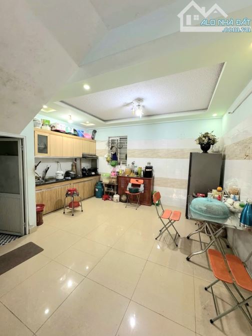 Bán nhà Thiên Lôi, Kênh Dương, Lê Chân, Hải Phòng. 3,5 tầng, 52m2, 3,5 tỷ. Ngang 5m, d2 - 1