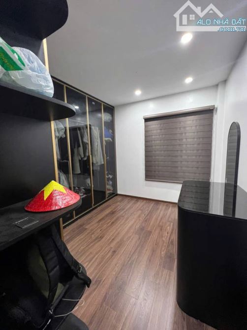 BÁN NHÀ ĐẸP THANG MÁY PHỐ NGUYỄN CHÍNH 48 M2X 5T Ô TÔ TRÁNH 14,5 TỶ - 1