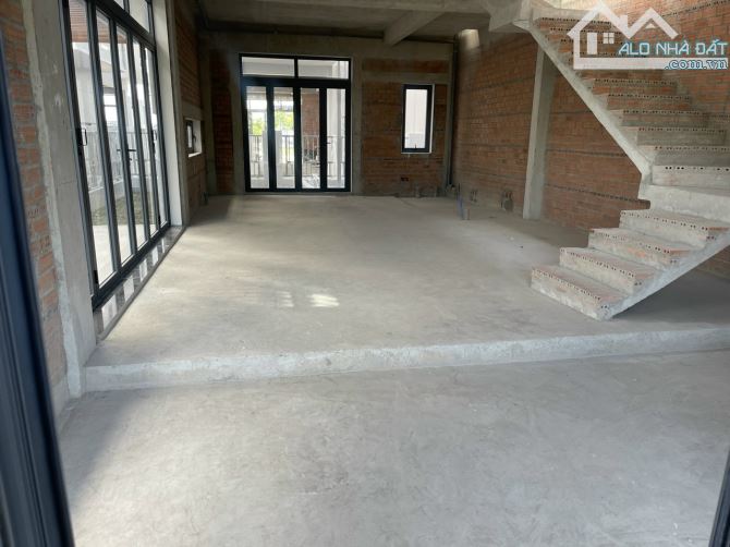 Bán nhà 3 tầng 100m2 KĐT Đông Tăng Long sổ hồng riêng giá 8 tỷ quá rẻ hoàn công đầy đủ - 1
