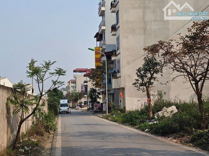 Bán nhà nghỉ 5 tầng lãm làng dt 114m mt 4.5m hướng đb giá 7.2 tỷ - 1