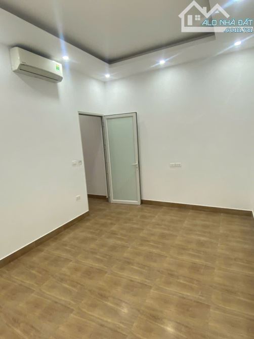 ❤️CHO THUÊ Nhà Mặt Phố Trần Vỹ, DT 120m, 4 tầng, Mt 7m, KINH DOANH - 1