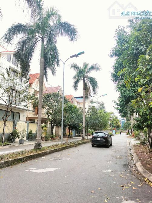 NHÀ ĐẸP SIMCO VẠN PHÚC, HÀ ĐÔNG - GARA - KINH DOANH - 75M2, 5M, 6 TẦNG - PHÂN LÔ, VỈA HÈ - 2