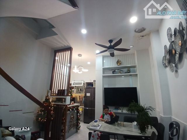 Nhà HXH đường 3/2 Quận 10, 30m2, 4 lầu, chỉ 7 tỉ - 2