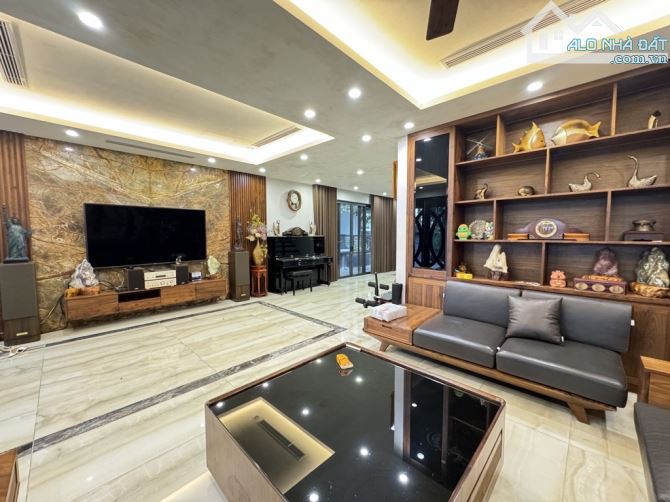 Bán biệt thự song lập ĐẲNG CẤP GAMUDA, NỘI THẤT nhập khẩu, 189m2, mặt tiền rộng, 49 tỷ - 2