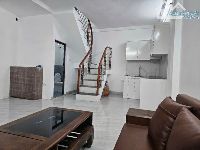 BÁN NHÀ MINH KHAI - NGÕ 254, Ô TÔ QUA - 31m² - 2 TẦNG - CHỈ 5.5 TỶ - 2