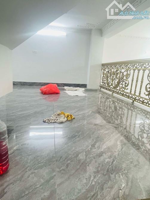 Lý Nam Đế, Lô góc, 3 thoáng, Vỉa hè, KD sầm uất. 45m2x4t, MT 5.3m. Chỉ 28.5 tỷ! - 2