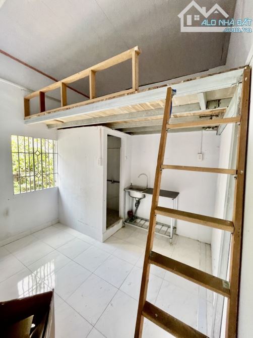 BÁN NHÀ NGUYỄN KHOÁI, QUẬN 4, MẶT TIỀN HKD, 79M2, 5.5x15, CHỈ 5.X TỶ - 2