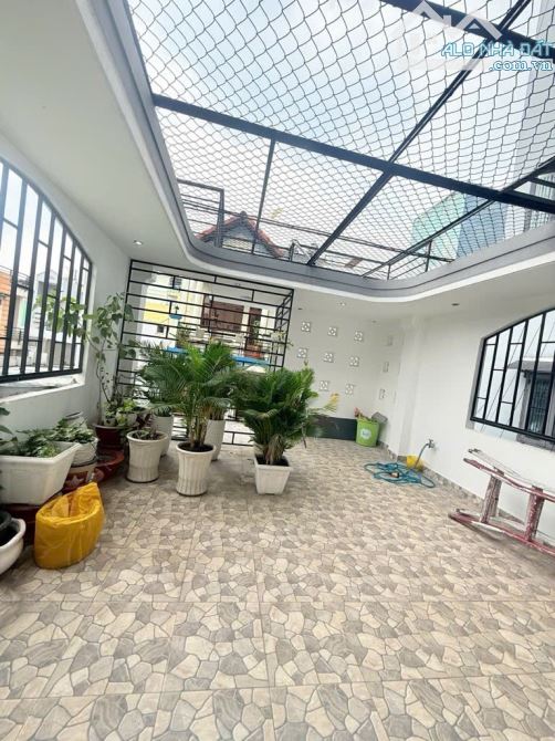 🏡Nhà Hẻm Khuôn Việt, Cách MT 1 Căn Nhà 4.4x13m, 3 Lầu 4 Phòng Ngủ Giá 6.2T TL - 2