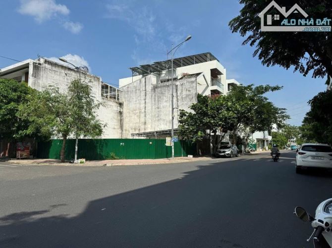 Bán lô đất 2 mặt tiền đường số 13 Hà Quang 2 tp Nha Trang . đoạn gần Lê Hồng Phong - 2