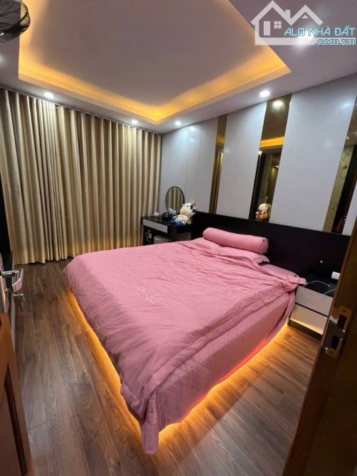 BÁN NHÀ ĐẸP THANG MÁY PHỐ NGUYỄN CHÍNH 48 M2X 5T Ô TÔ TRÁNH 14,5 TỶ - 2