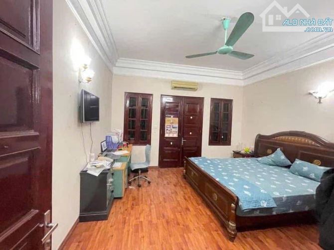 (GẦN PHỐ) Bán nhà phân lô Nguyễn Thị Định 55mx5T oto tránh sổ vuông KD cách phố 10m 20 tỷ - 2