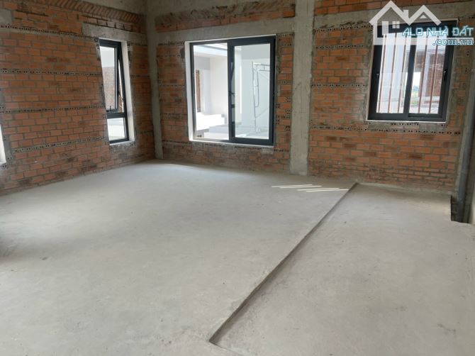 Bán nhà 3 tầng 100m2 KĐT Đông Tăng Long sổ hồng riêng giá 8 tỷ quá rẻ hoàn công đầy đủ - 2
