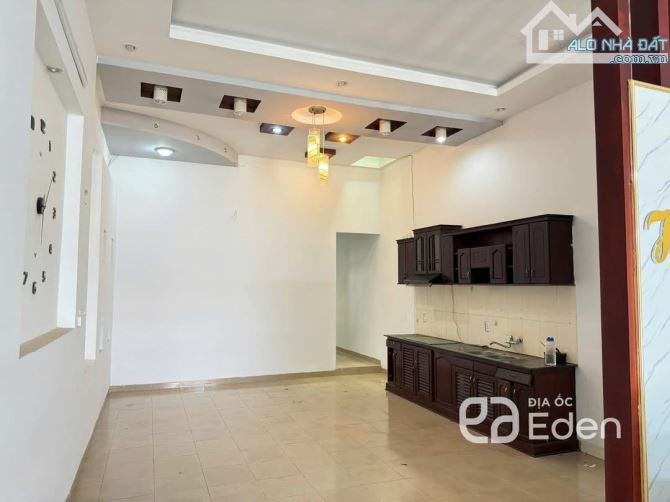 BÁN MẶT TIỀN KINH DOANH ĐƯỜNG TRẦN VĂN PHỤ. DT: 5x30M. GIÁ: 6,5 TỶ - 2