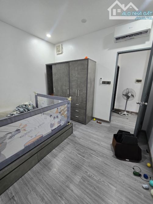 NHÀ 2 TẦNG - SÁT TIỀN ĐƯỜNG GẦN AEON TÂN PHÚ - 73M2 - ĐƯỜNG LÊ TRỌNG TẤN CHỈ 5 TỶ - 3