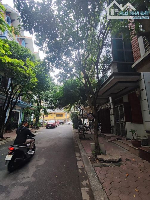 PHÂN LÔ - 2 MẶT TIỀN CĂN NHÀ ÍT CÓ NGƯỜI BÁN - ÔTÔ TRÁNH - VỈA HÈ MÊNH MÔNG - PHÙ HỢP MỌI - 3